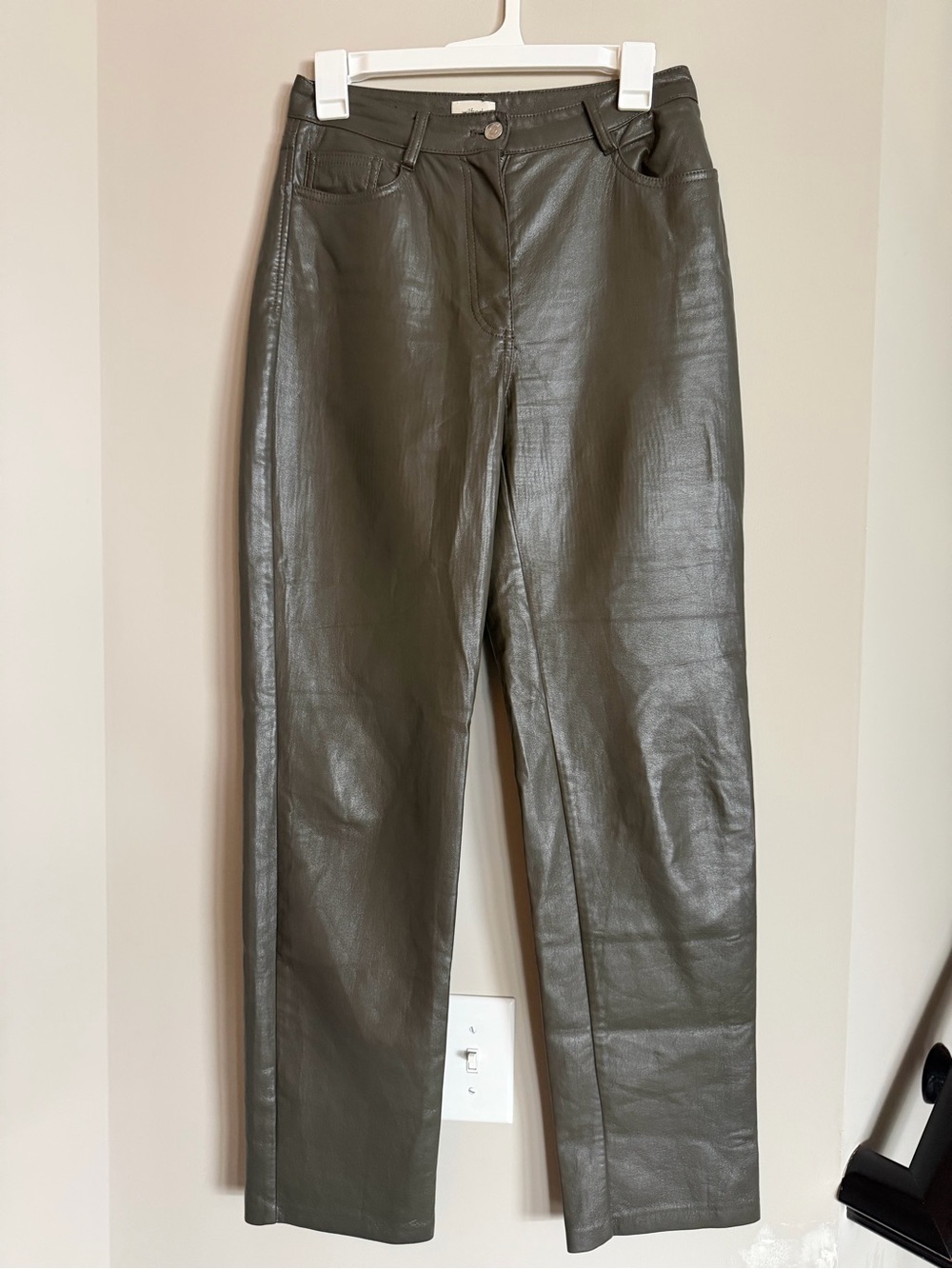 Wilfred x ARITZIA Olive Vegan Leather Pants size 4